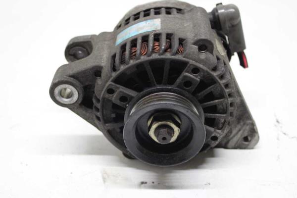 ALTERNATEUR TOYOTA - Vue 1